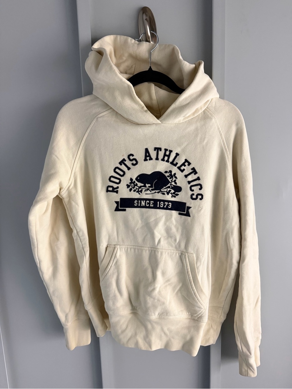 Roots Athletics Cream Classic Beaver Logo Fleece Hoodie M